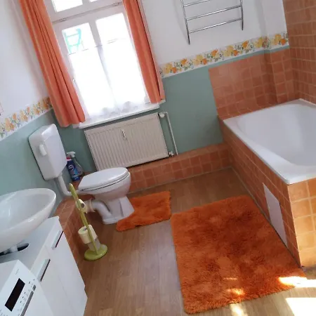 Appartement 2-raum Mit Kochzeile Und Bad In Schonem Landhaus Richelsdorf
